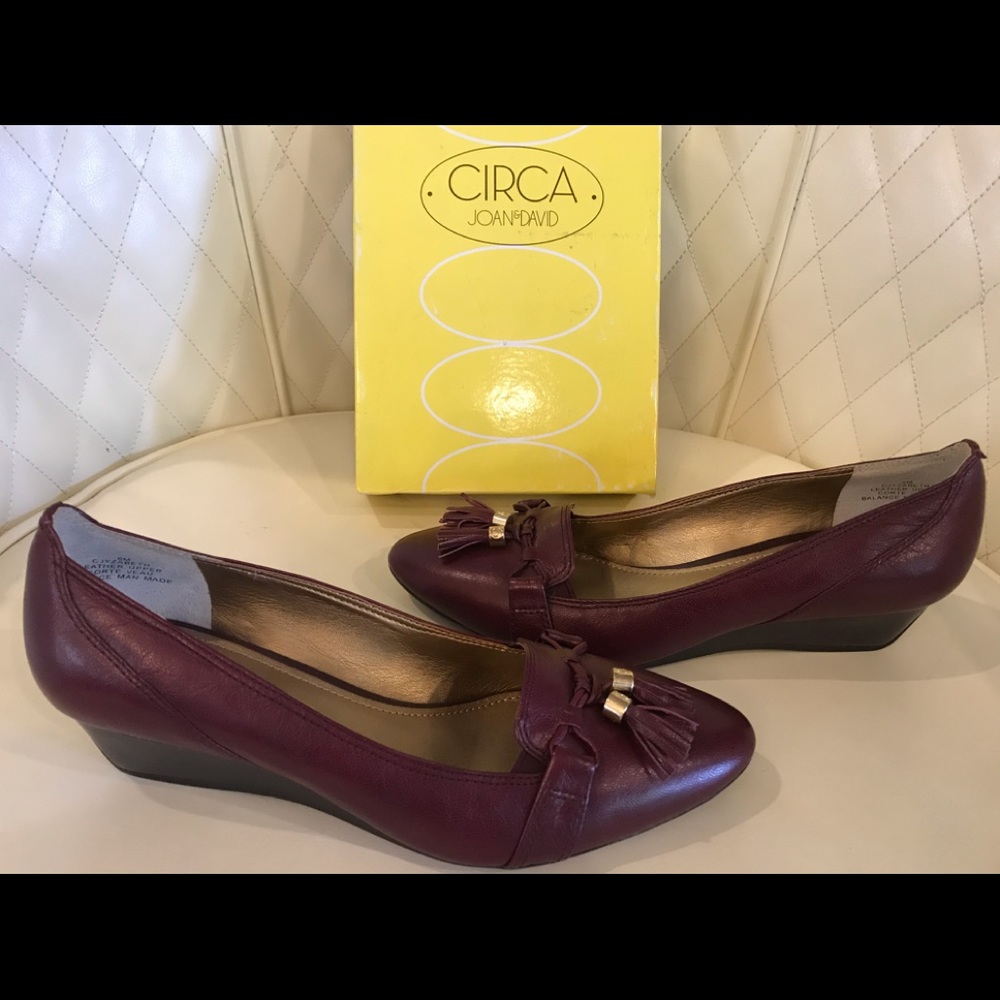 NEW Circa Joan & David Wedge Shoes